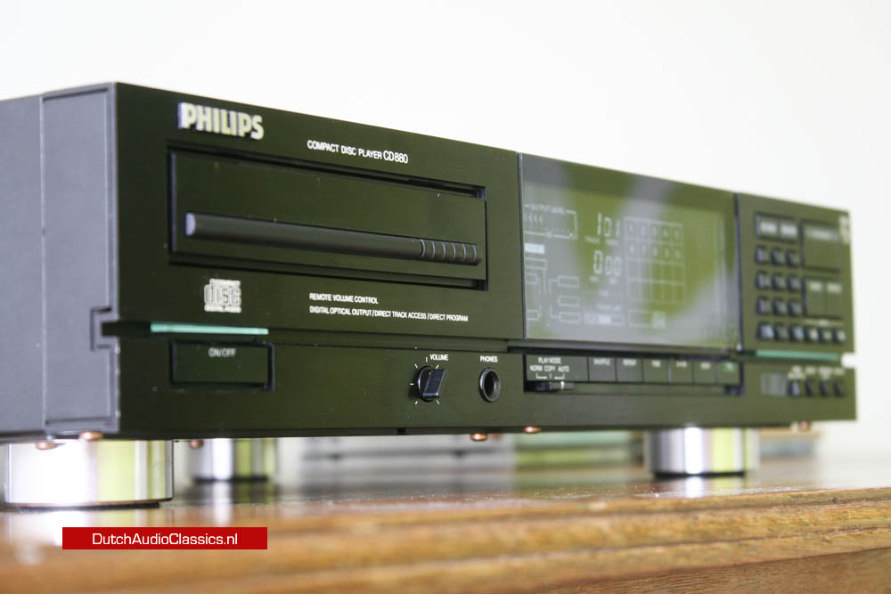 policy total harassment Philips CD880 - DutchAudioClassics.nl
