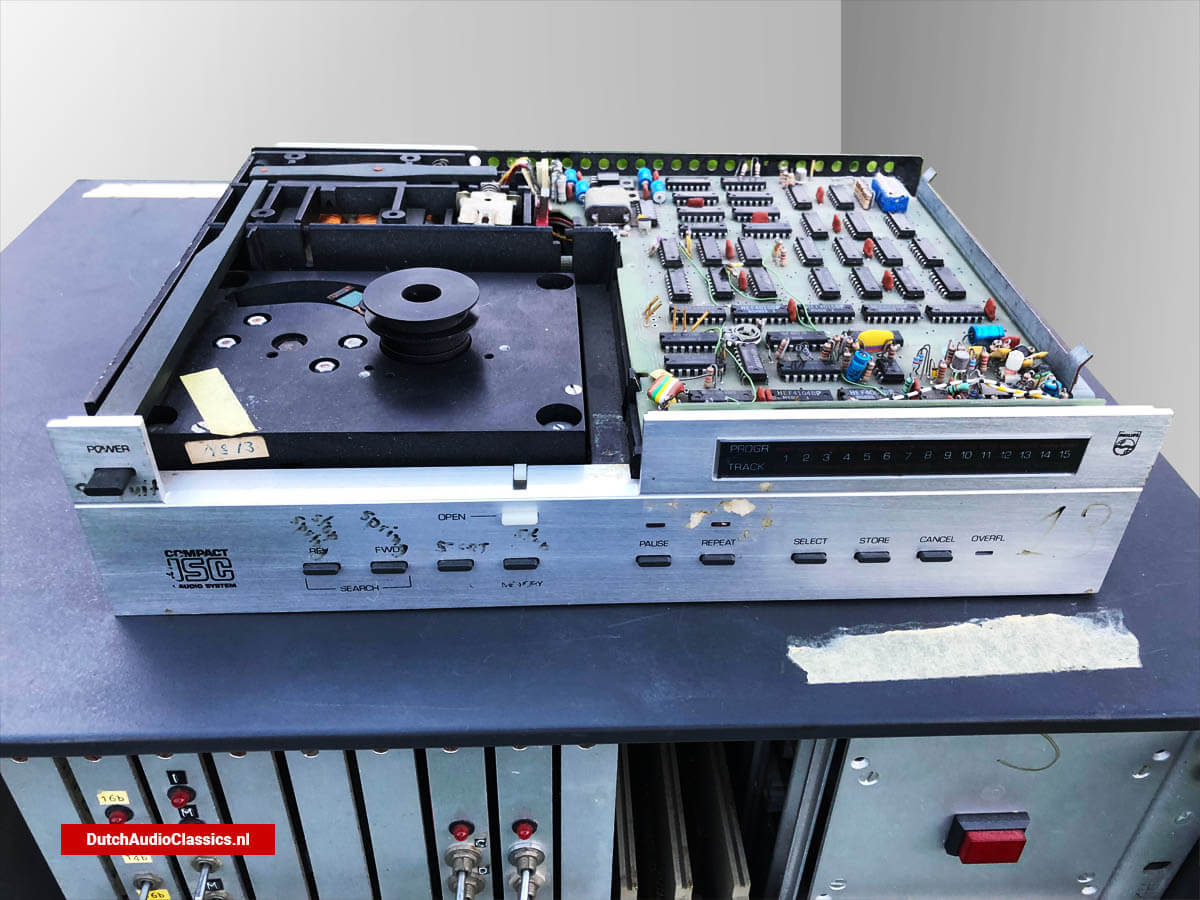 Philips test unit to establish the Compact Disc format