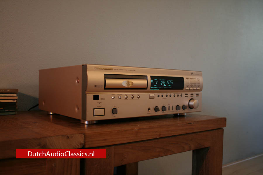 Marantz DD92 DCC recorder TDA1547