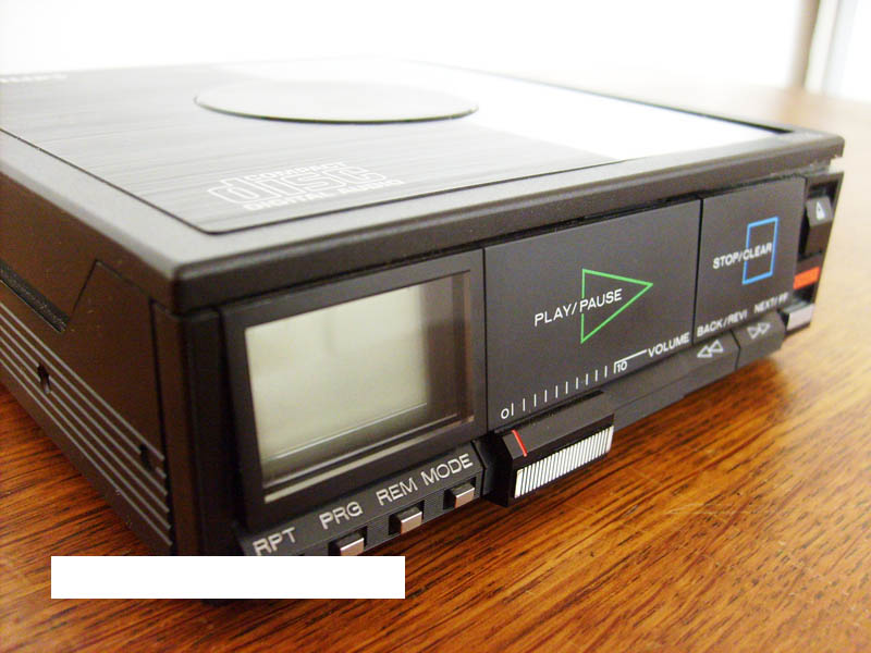 Philips CD10 portable cdplayer - DutchAudioClassics.nl