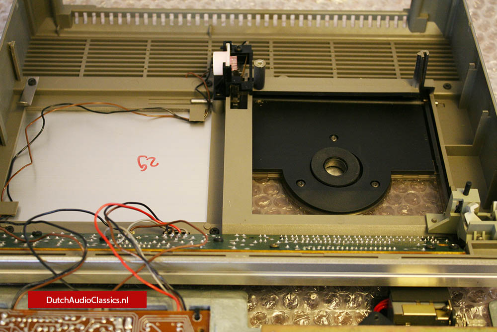 Philips CD100 prototype cdplayer nr.29