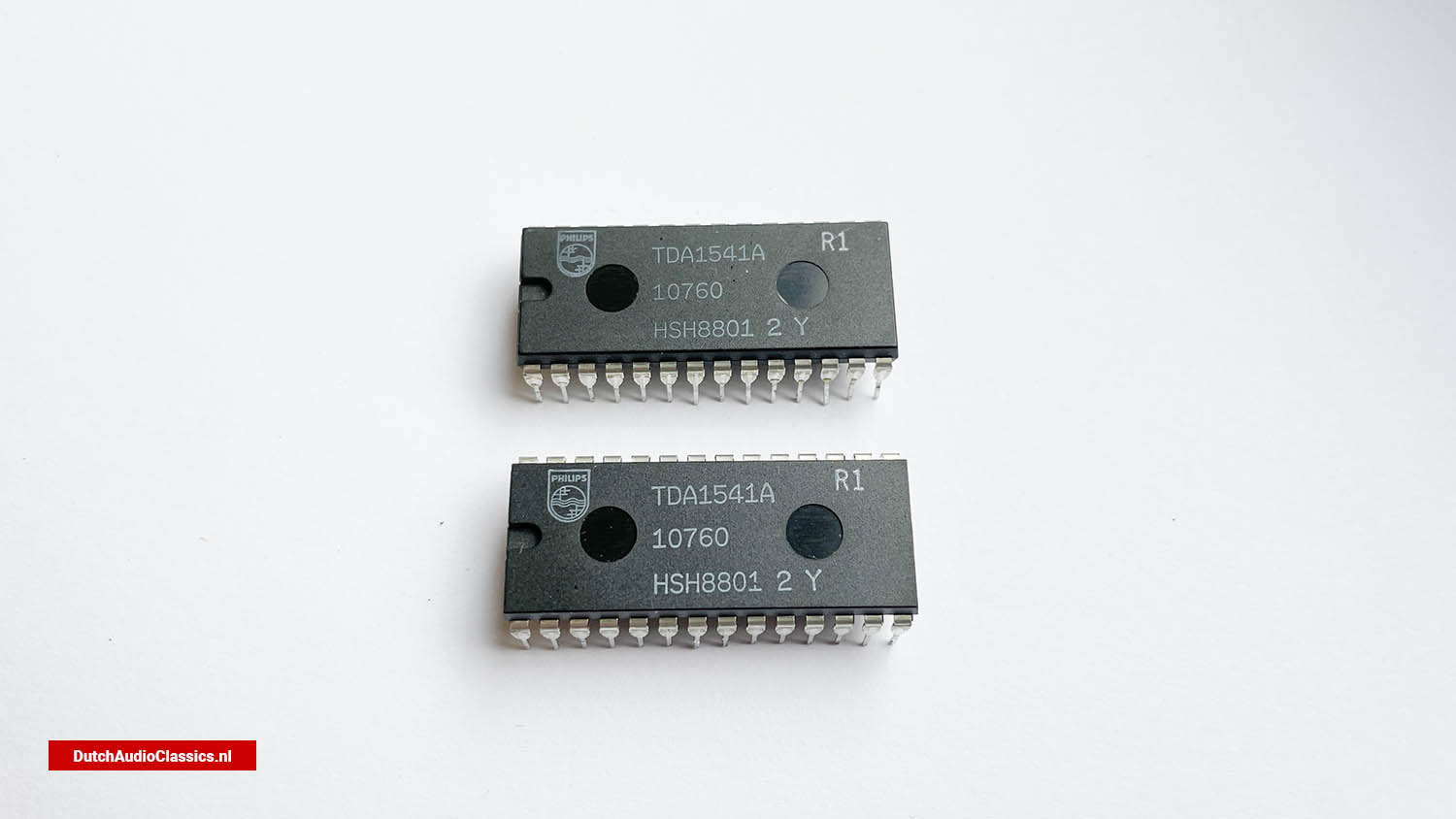 For sale Philips TDA1541A R1 10760 HSH8801 2 Y