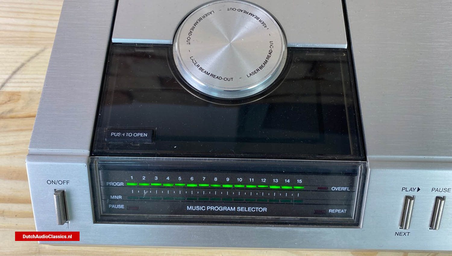 Philips F8421 CD100