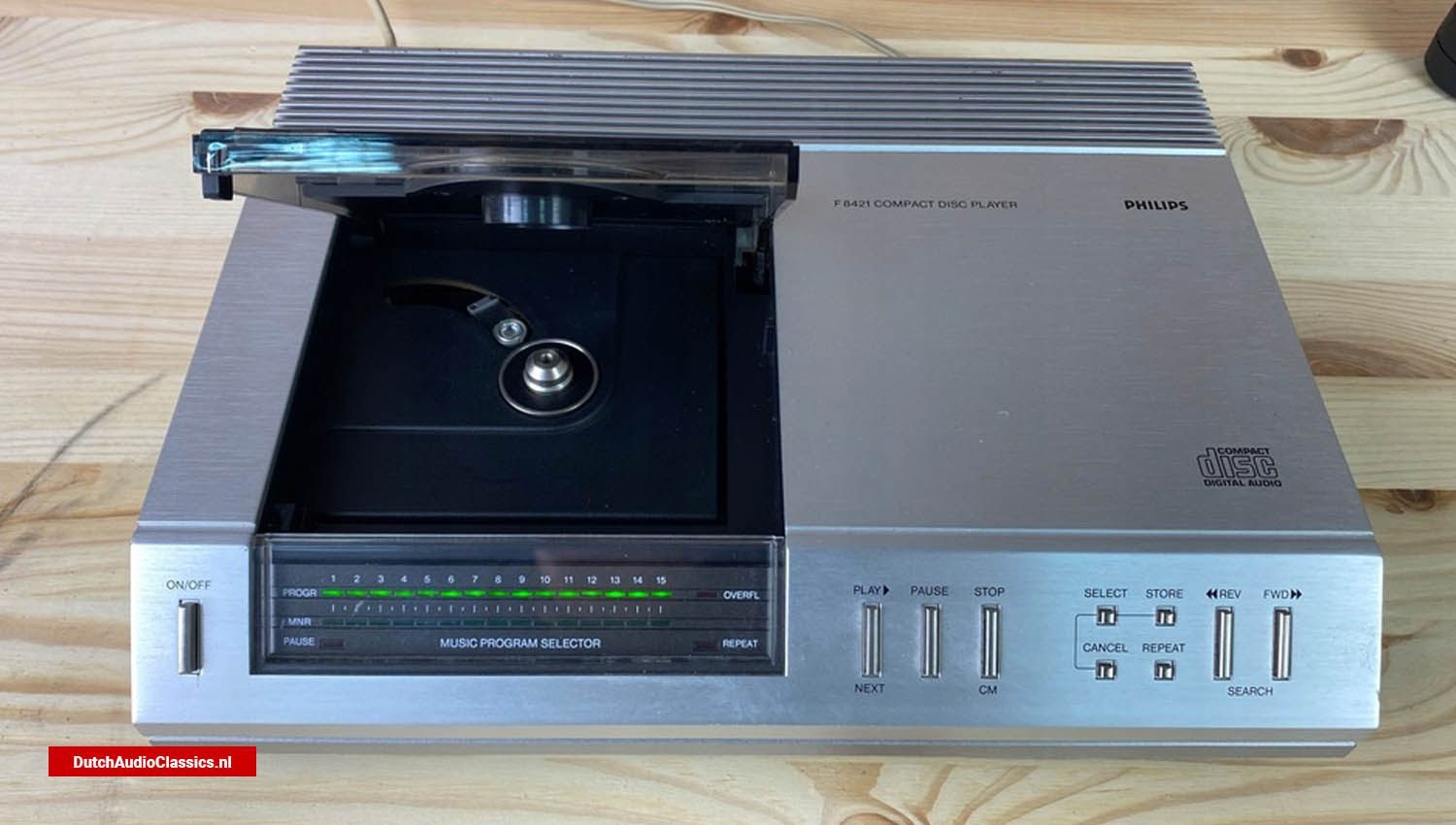 Philips F8421 CD100