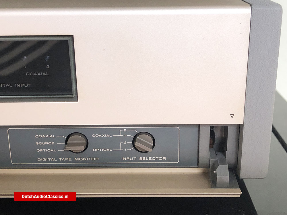 Philips LHH1000 cdplayer TDA1541A S1