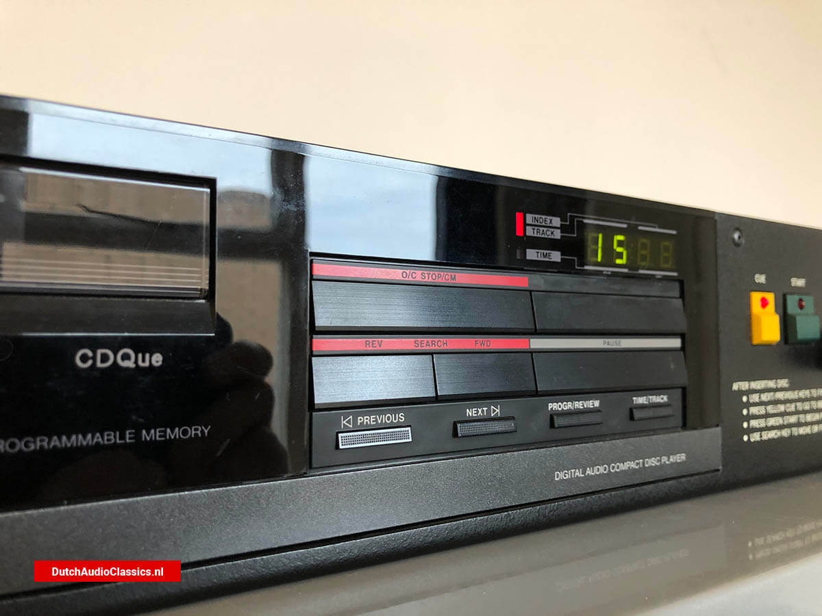 Straight Wire Audio CDQue broadcast cdplayer