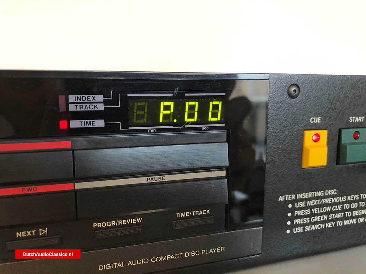 Straight Wire Audio CDQue broadcast cdplayer