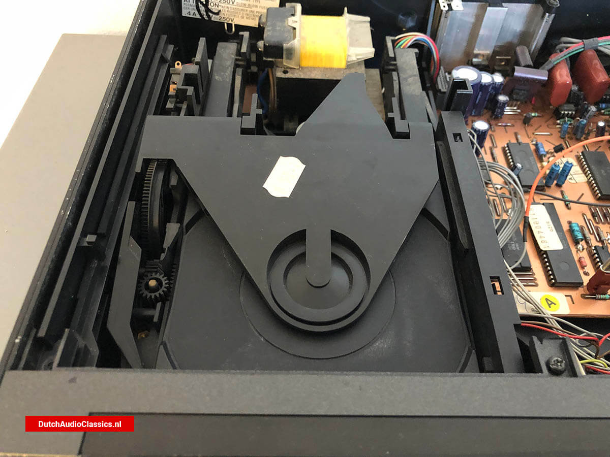 Straight Wire Audio CDQue broadcast cdplayer