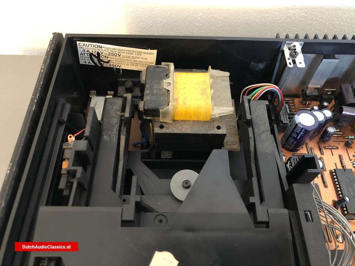 Straight Wire Audio CDQue broadcast cdplayer