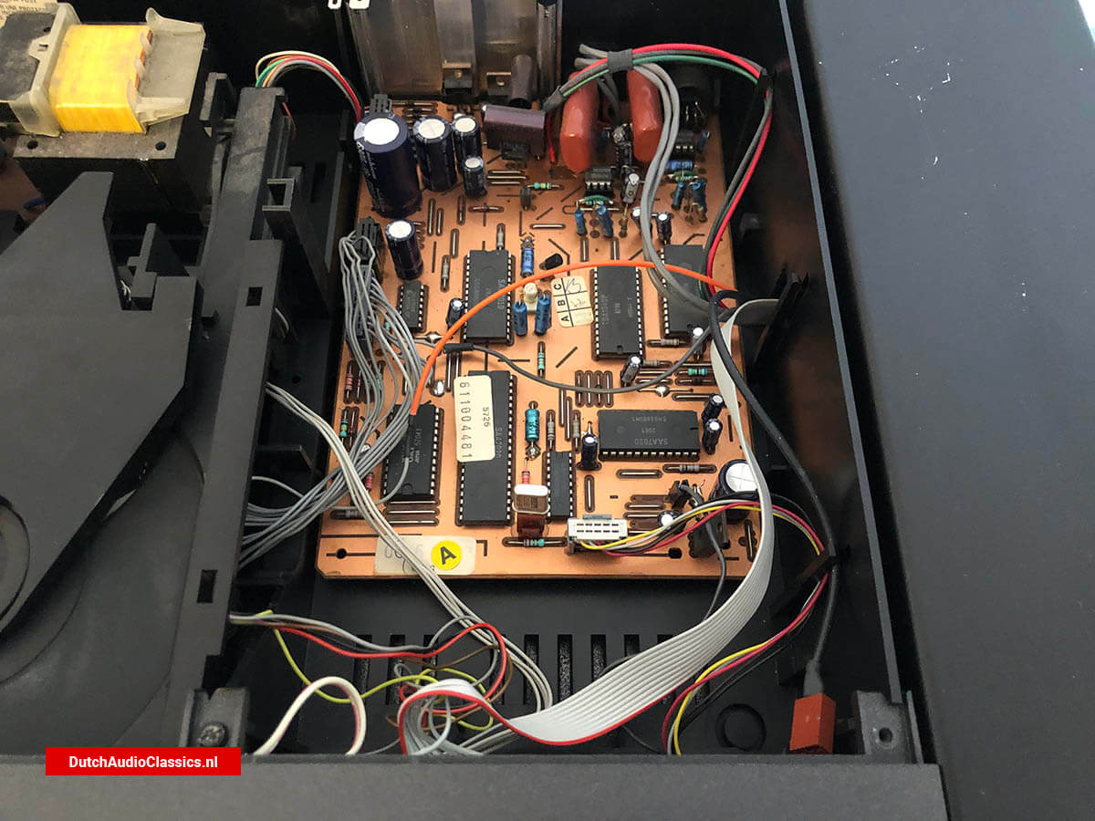 Straight Wire Audio CDQue broadcast cdplayer