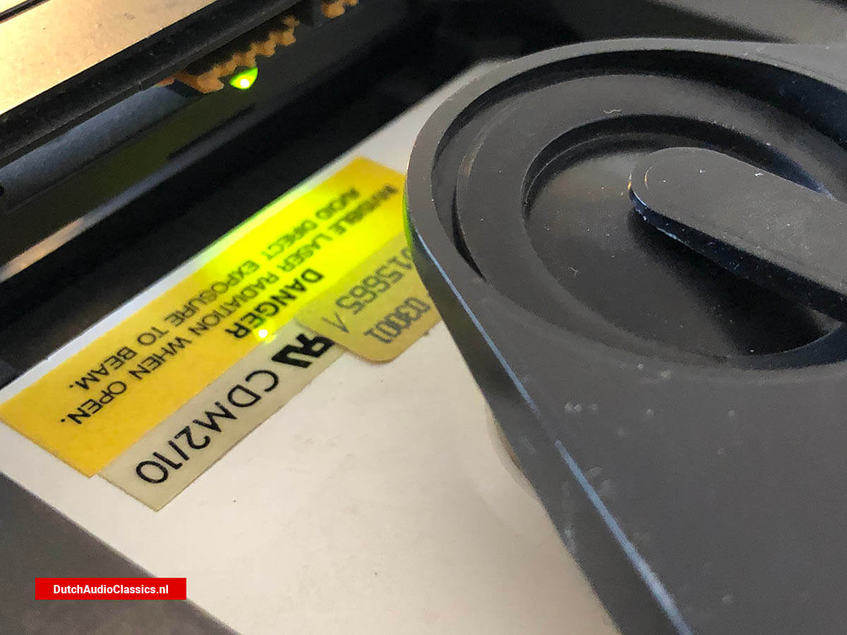 Straight Wire Audio CDQue broadcast cdplayer